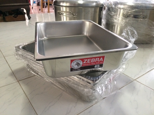 อ่างใส่อาหาร เบอร์45ซม ตราหัวม้าลาย ของใหม่