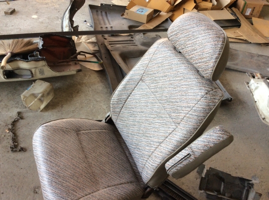 ขาย หัว ISUZU เดก้า สภาพสวย สีใหม่ อุปกรณ์ครบ ขาย หัว ISUZU เดก้า สภาพสวย สีใหม่ อุปกรณ์ครบ