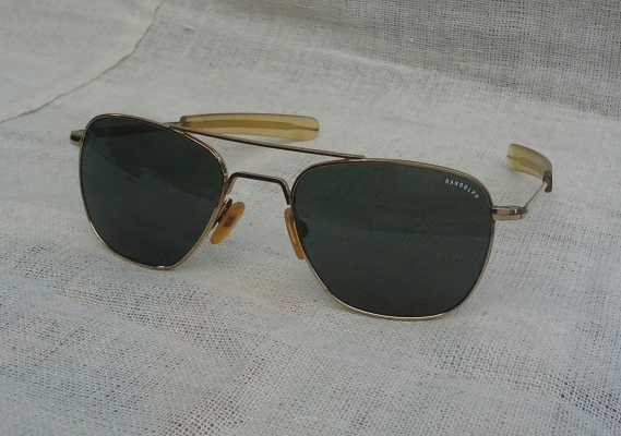 แว่นตาอเมริกันเสืออากาศ ยุค &#039;70s โมเดล &#039;นักบินรบ&#039; อันลือลั่น Vintage RANDOLPH handmad