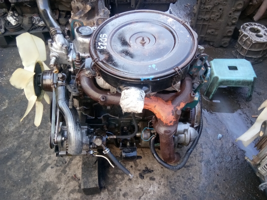 เครื่องยนต์ นิสสัน  SD23 สวยๆไม่มีไอ มีหลายตัว