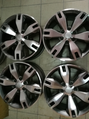 แม็กFord Everest ขอบ20แท้ 4วง