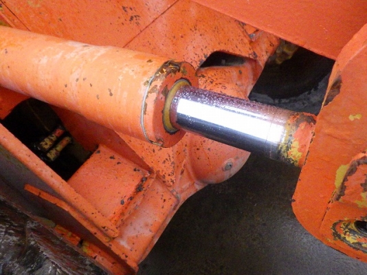 ขายรถตัก ยี่ห้อ TCM รุ่น830 ขายรถตัก ยี่ห้อ TCM รุ่น830