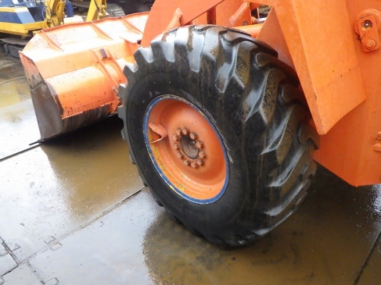 ขายรถตัก ยี่ห้อ TCM รุ่น830 ขายรถตัก ยี่ห้อ TCM รุ่น830