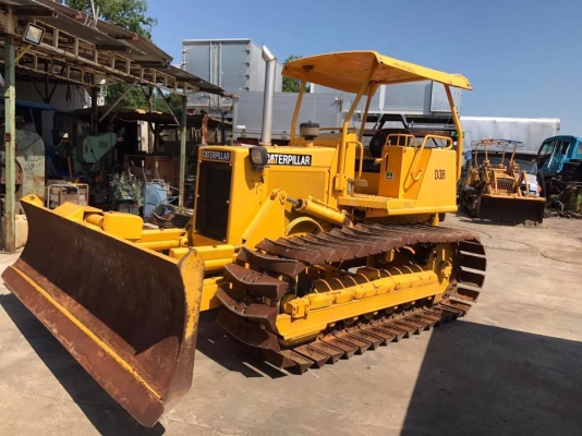 รถดันดิน Caterpillar D3B รถดันดิน Caterpillar D3B