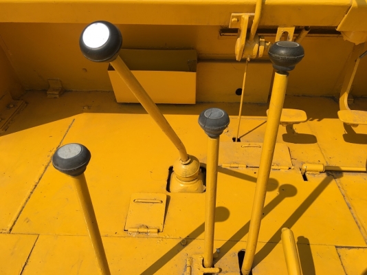 รถบดเจ็ดล้อยาง DYNAPAC R20 เครื่องยนต์ ISUZU 6BD1 พวงมาลัยเพาเวอร์ FROM JAPAN สภาพพร้อมใช้งาน สนใจติดต่อ 063-9316985 ID LINE : 0639316985 ครับ