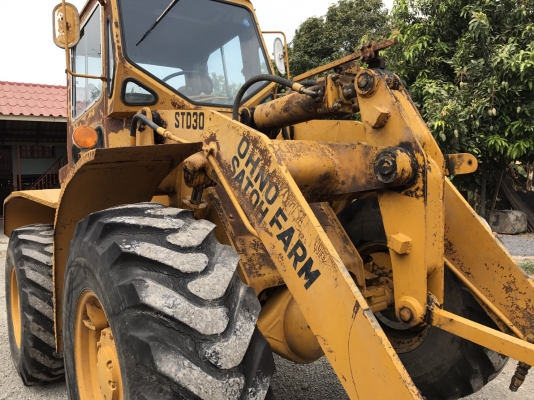 รถตัก TCM STD30 เก่าญี่ปุ่น สนใจ 081-9485494