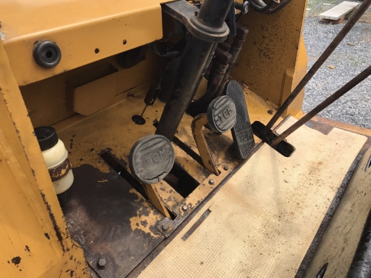 ขายรถตักล้อยาง TCM SD10Z5 นำเข้ามาจากประเทศญี่ปุ่น ยังไม่เคยใช้งานในประเทศไทย สภาพพร้อมใช้งาน สนใจติดต่อ081-948-5494