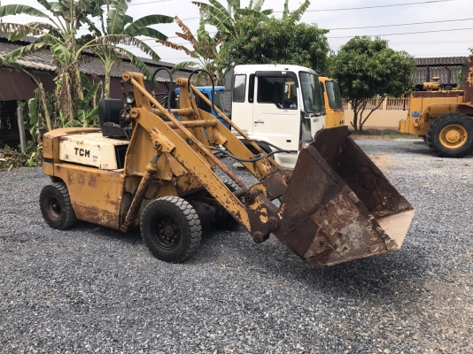 ขายรถตักล้อยาง TCM SD10Z5 นำเข้ามาจากประเทศญี่ปุ่น ยังไม่เคยใช้งานในประเทศไทย สภาพพร้อมใช้งาน สนใจติดต่อ081-948-5494