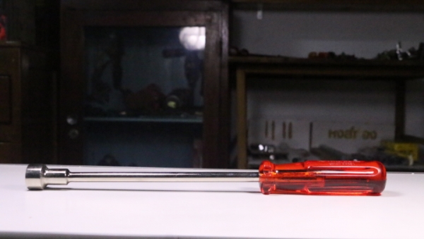 ไขควงบล๊อค เบอร์ 17 Garantie. SWISS MADE (เก่าเก็บ) ไขควงบล๊อค เบอร์ 17 Garantie. SWISS MADE (เก่าเก็บ)