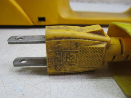 เลื่อยตัดแต่งกิ่งพุ่มไม้ RYOBI จากญี่ปุ่น