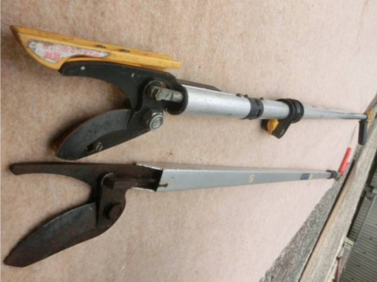 ด้ามยาวตัดแต่งกิ่งต้นไม้ 高枝切りばさみจากญี่ปุ่น