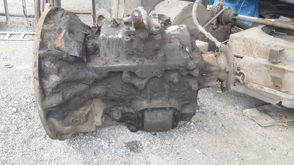 ขายเกียร์  Hino