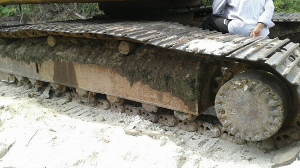 โคมัตสุ pc 200-6 เล่มทะเบียนไฟฟ่าตัดราคา 600,000 รถปัตตานี