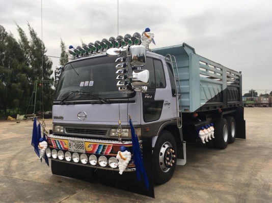 Hino FM1J เครื่องเดิม 210 แรง JO8C เกาะโบอินเตอร์ สมอเงินปี 45 กระบะดั้มพ์สามมิตร เกียร์เดิม สโลยก มีระบบลากพ่วง ยางดี คัสซีสวย หัวเดิม ทะเบียนพร้อม Hino FM1J เครื่องเดิม 210 แรง JO8C เกาะโบอินเตอร์ สมอเงินปี 45 กระบะดั้มพ์สามมิตร เกียร์เดิม สโลยก มีระบบลากพ่วง ยางดี คัสซีสวย หัวเดิม ทะเบียนพร้อม