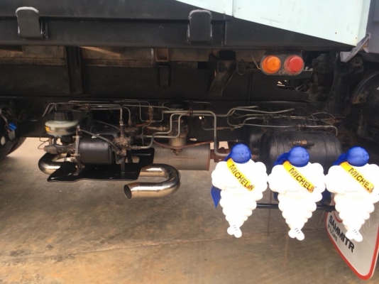 Hino FM1J เครื่องเดิม 210 แรง JO8C เกาะโบอินเตอร์ สมอเงินปี 45 กระบะดั้มพ์สามมิตร เกียร์เดิม สโลยก มีระบบลากพ่วง ยางดี คัสซีสวย หัวเดิม ทะเบียนพร้อม Hino FM1J เครื่องเดิม 210 แรง JO8C เกาะโบอินเตอร์ สมอเงินปี 45 กระบะดั้มพ์สามมิตร เกียร์เดิม สโลยก มีระบบลากพ่วง ยางดี คัสซีสวย หัวเดิม ทะเบียนพร้อม