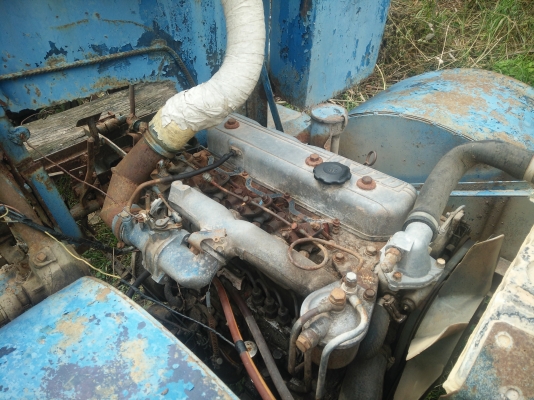 ขายเครื่อง isuzu  4ba1 85 แรง พร้อมใช้งานเครื่อง