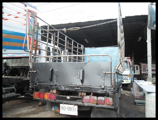 6 ล้อ แคนเตอร์ 115 แรง สภาพดี สวยๆ