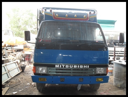 6 ล้อ แคนเตอร์ 115 แรง สภาพดี สวยๆ