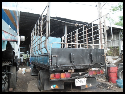 6 ล้อ แคนเตอร์ 115 แรง สภาพดี สวยๆ