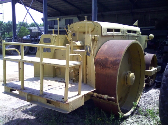 ขายด่วน รถบดอัดถนน แบบ 3 ล้อเหล็ก