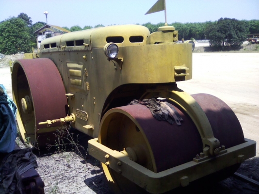 ขายด่วน รถบดอัดถนน แบบ 3 ล้อเหล็ก