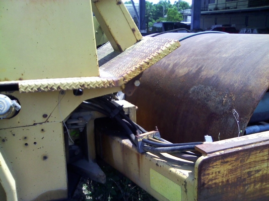 ขายด่วนรถบดอัดถนนรุ่น CAT CS563