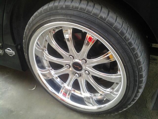 ขายแม็ก18โครมใต้หวันน่า8หลัง9พร้อมยาง5รู114ปี10