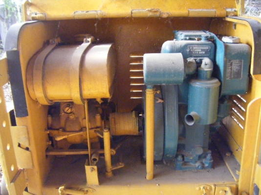 รถบดถนนล้อเดียวระบบสั่นสะเทือนดีเซล