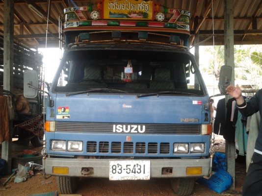 ขาย6ล้อ แต่งลุย!!! เครื่องใหญ่ ISUZU NPR57L วางเครื่อง4HF1 120แรง กริ๊บๆแห้งๆแรงดี ไม่เยิ้ม ช่วงล่างใหญ่ หน้า115 หลังF คัสซีสวยไม่ผุไม่ดาม เสริมเหล็กแข็งแรง กระบะคอกไม้พื้นเหล็ก แข็งแรงคอกไม่ผุไม่หัก กระบะยาว4.30ม. หัวบางดี ภายในดี คอนโซลครบ พร้อมใช้ พร้อ
