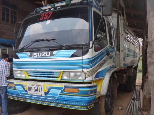 ขายด่วน  รถสิบล้อสองเพลาดั้มพ์  ISUZU  DEGA 195  พร้อมใช้งาน