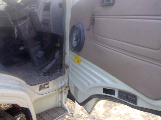 ขาย FC2W 120 แรง ยาว 4.2 เมตร เครื่องดี แชชซีสวย ต่อดั้มสวยเลยครับ ขาย FC2W 120 แรง ยาว 4.2 เมตร เครื่องดี แชชซีสวย ต่อดั้มสวยเลยครับ