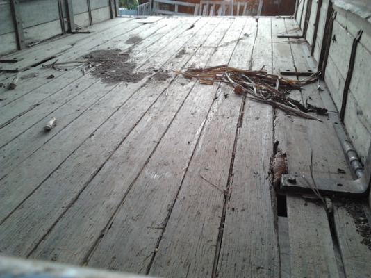 ขาย 6ล้อ "แก้มเหลือง" ห้างแท้ ISUZU NPR59LU5M ปี37 วางเครื่อง4BE1 110แรง(ลงเล่ม) แรงดี ไม่หลวม ไม่เยิ้ม เกียร์ ROCK ใหญ่ๆ ช่วงล่างใหญ่ Fหลัง คัสซีดี เดิม ไม่บวมไม่แตก กระบะพื้นไม้คอกเหล็ก 4.30ม.สภาพดี ฝาทึบไม่มีผุ พื้นดี ยางดี6เส้น หัวบางเดิม สี