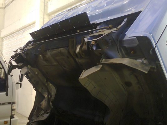 ขาย NQR 150 แรง ยาว 5.5 เมตร เครื่องดี แชชซีสวย แอร์เย็น