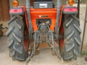 ***ขายดาวน์*** รถไถ 2เพลา ส้มๆ  KUBOTA L3608 ปี54 ใช้งานน้อย 1,6xx ชั่วโมง เครื่องดี ไม่เยิ้ม ไม่ไอ ไม่หลวม แรงดี งานไม่มีโหลด แขนไม่ปะไม่ดาม สีสวยไม่ซีด ยางดีสวย4เส้น พร้อมอุปกรณ์ 2ชิ้น ใบดัน และ ผาน6 ดาวน์เปลี่ยนสัญญาผ่อนต่อได้เลย ไม่ต้องโดนดอกเพิ่ม พร้