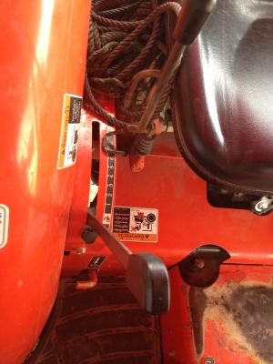 ***ขายดาวน์*** รถไถ 2เพลา ส้มๆ  KUBOTA L3608 ปี54 ใช้งานน้อย 1,6xx ชั่วโมง เครื่องดี ไม่เยิ้ม ไม่ไอ ไม่หลวม แรงดี งานไม่มีโหลด แขนไม่ปะไม่ดาม สีสวยไม่ซีด ยางดีสวย4เส้น พร้อมอุปกรณ์ 2ชิ้น ใบดัน และ ผาน6 ดาวน์เปลี่ยนสัญญาผ่อนต่อได้เลย ไม่ต้องโดนดอกเพิ่ม พร้