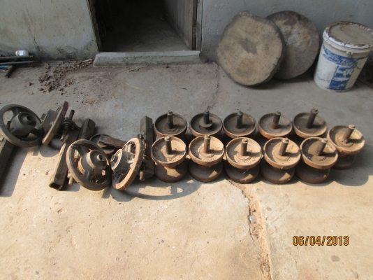 ขายโรลเลอร์กับแขนตั้งล้อ DC 95 ถูกๆ...!!! ขายโรลเลอร์กับแขนตั้งล้อ DC 95 ถูกๆ...!!!