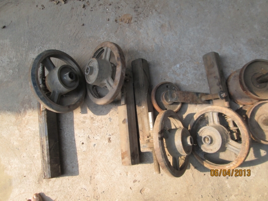 ขายโรลเลอร์กับแขนตั้งล้อ DC 95 ถูกๆ...!!! ขายโรลเลอร์กับแขนตั้งล้อ DC 95 ถูกๆ...!!!