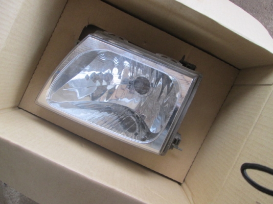 ขาย เสื้อไฟหน้า TOYOTA TIGER D4D ด้านซ้าย