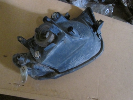 ขาย ไฟหน้า MiTSUBISHI TRITON ไฟเลี้ยวใสขาว ด้านซ้าย ขาย ไฟหน้า MiTSUBISHI TRITON ไฟเลี้ยวใสขาว ด้านซ้าย