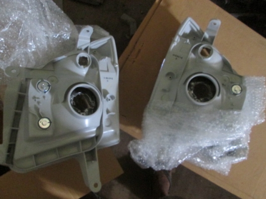 ขาย เสื้อไฟหน้า Dmax -SPARK ขาย เสื้อไฟหน้า Dmax -SPARK