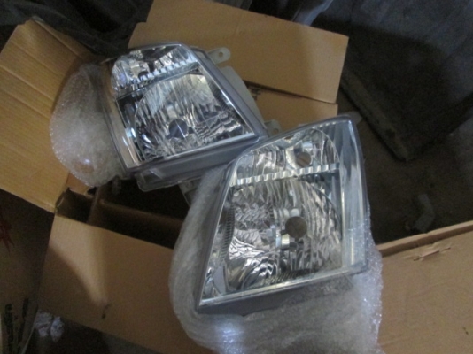 ขาย เสื้อไฟหน้า Dmax -SPARK