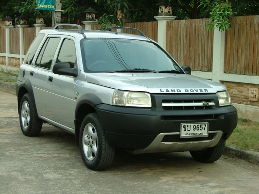 LAND ROVER FREELANDER V6 2.5 L AUTO 4WD รถสวยมากพร้อมใช้เดินทางไกล ติด LPG หัวฉีดอย่างดี italy ทั้งชุด