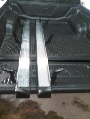 บันใด วีโก้แชมป์ 4 ประตู แท้ศุนย์ บันใด วีโก้แชมป์ 4 ประตู แท้ศุนย์