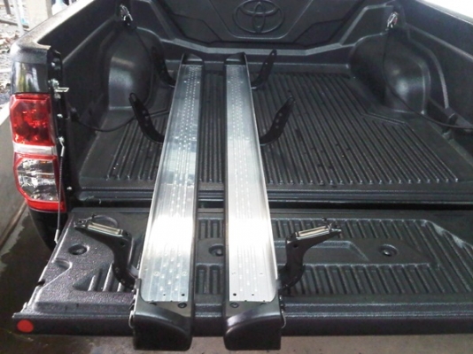 บันใด  วีโก้แชมป์ 4 ประตู แท้ศุนย์