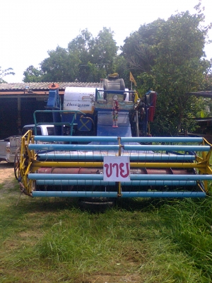 ขายรถเกี่ยวข้าวเครื่อง6HH1 ราคา