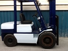 KOMATSU เสา 4 เมตร เครื่องดีเซล 4240  3 ตัน