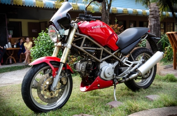 ขาย DUCATI M400 ประกอบใหม่ เอกสารครบ INV.ชื่อผมเอง ขายในราคา 98000