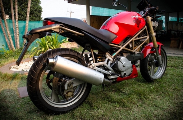 ขาย DUCATI M400 ประกอบใหม่ เอกสารครบ INV.ชื่อผมเอง ขายในราคา 98000