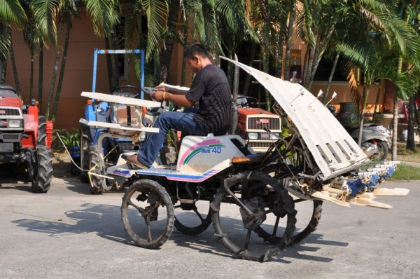 ขายรถดำนา ISEKI PM40 สภาพสวยเดิมจากญี่ปุ่น ขายถูก42,000เท่านั้น!!!