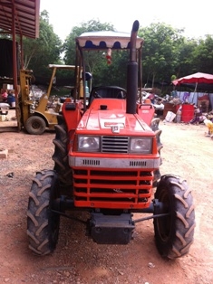 ขายรถไถ Kubota L-24.5 4WD พร้อมผานพรวน ขายรถไถ Kubota L-24.5 4WD พร้อมผานพรวน